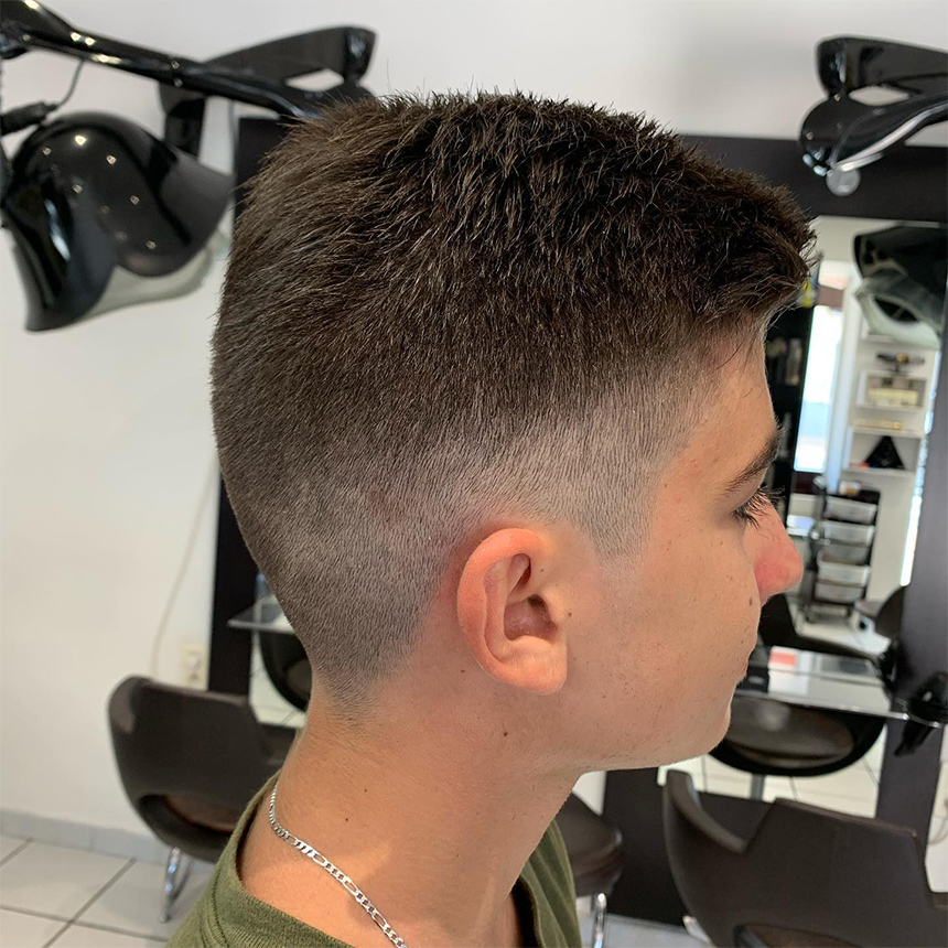 salon de coiffure menton-coloration roquebrune cap martin-lissage monaco-coupe de cheveux castellar-coiffeuse beausoleil-coiffeur gorbio